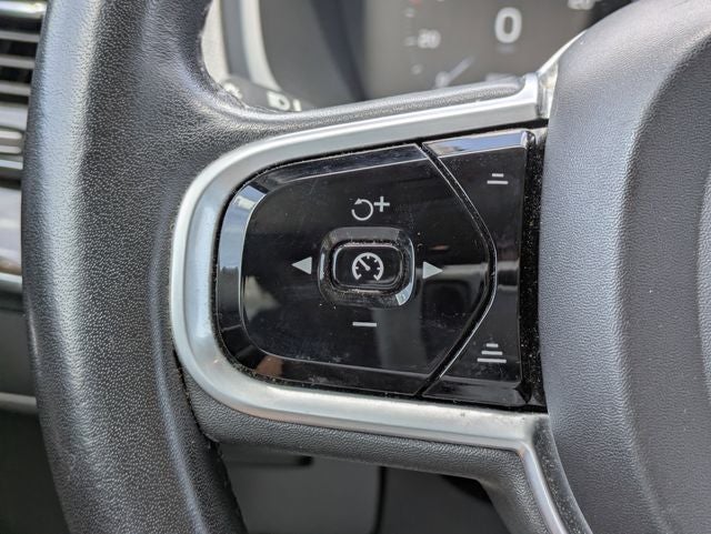 2019 Volvo XC90 T5 Momentum