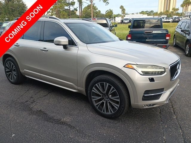 2016 Volvo XC90 T6 Momentum